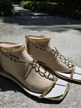 Women's Gold Sandals with Gold Chain Accent